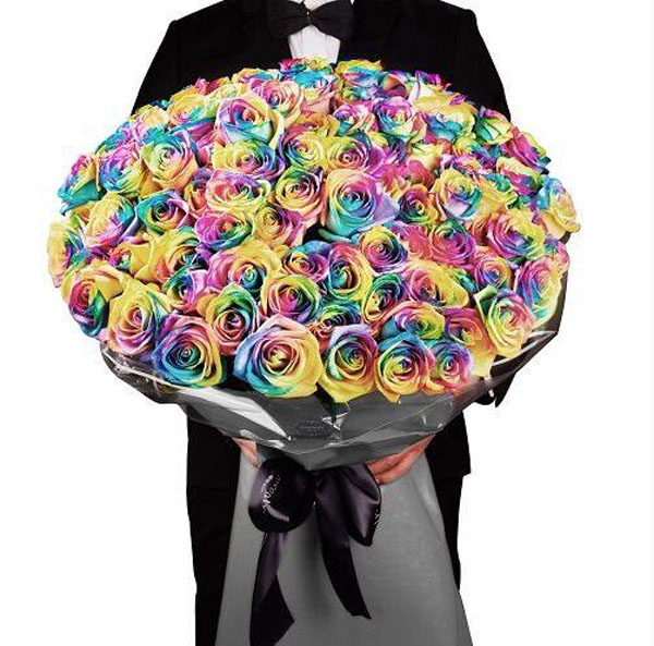 99朵玫瑰多少钱,价位在几百到上千元(最高9999元)