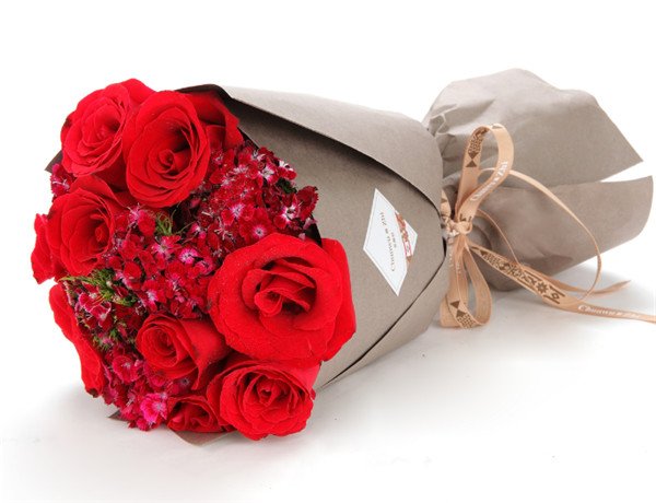 9朵玫瑰花语是什么，9朵玫瑰花语代表长久的爱